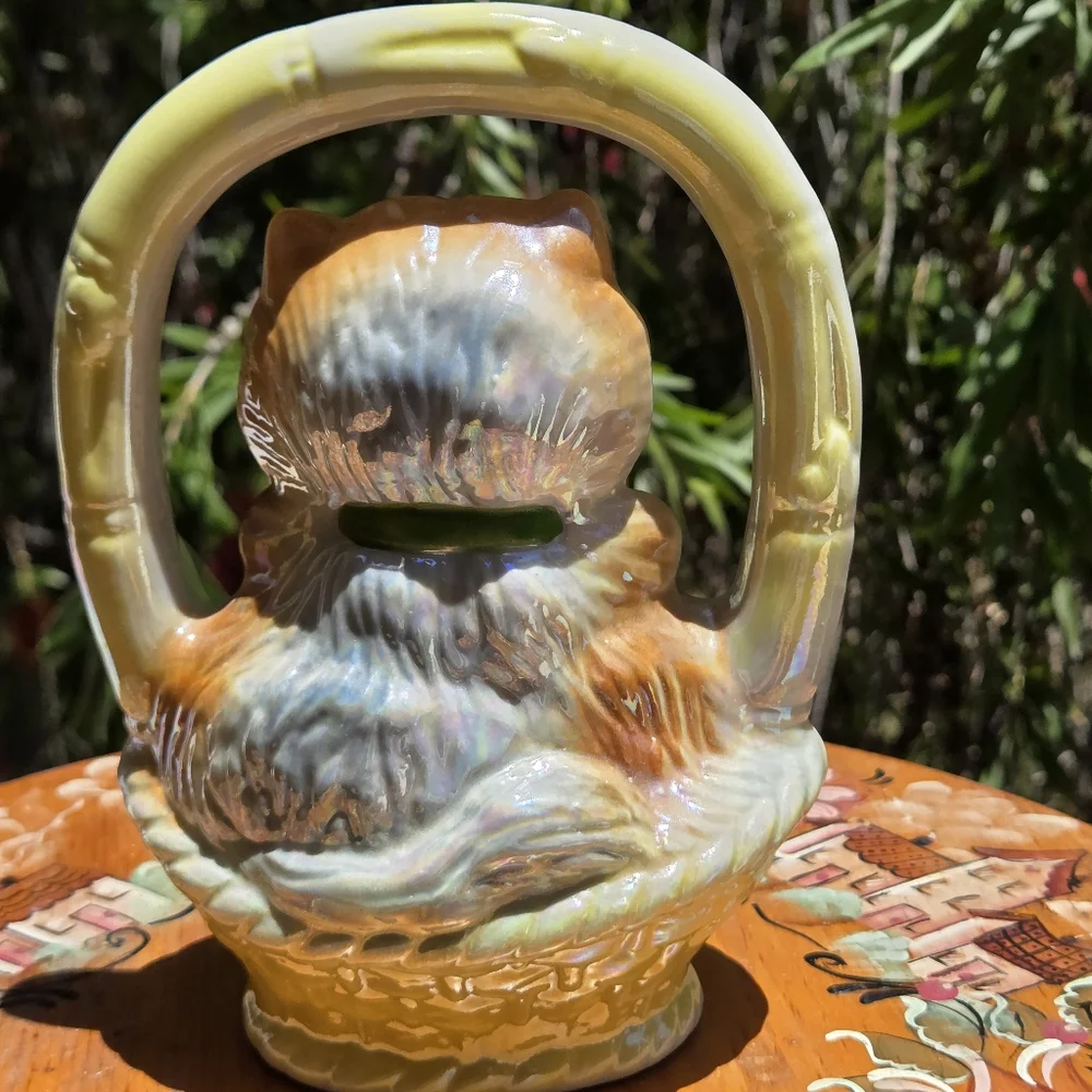 Vintage 1905 Lusterware Cat In Yellow‎ Basket Green Bow Made In Brazil Whimsical